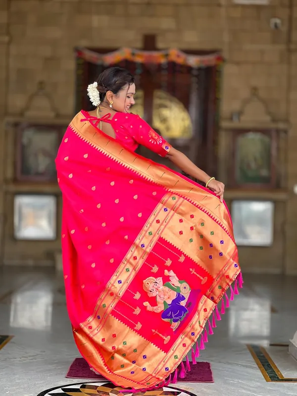 Women_Litchi_Silk_Paithani_Jacquard_Saree_With_Blouse_Piece