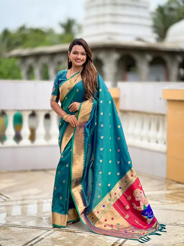 Women_Litchi_Silk_Paithani_Jacquard_Saree_With_Blouse_Piece
