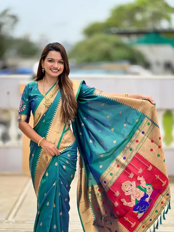 Women_Litchi_Silk_Paithani_Jacquard_Saree_With_Blouse_Piece