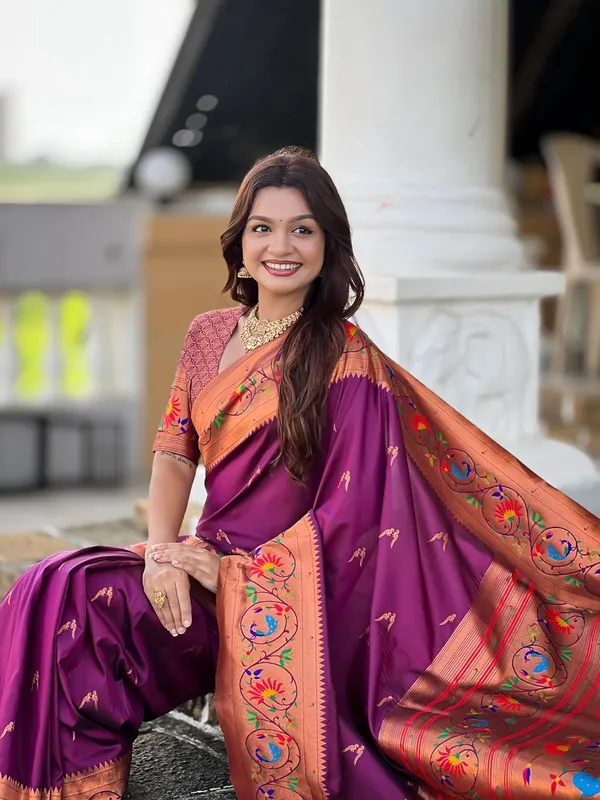 Women_Litchi_Silk_Paithani_Jacquard_Saree_With_Blouse_Piece
