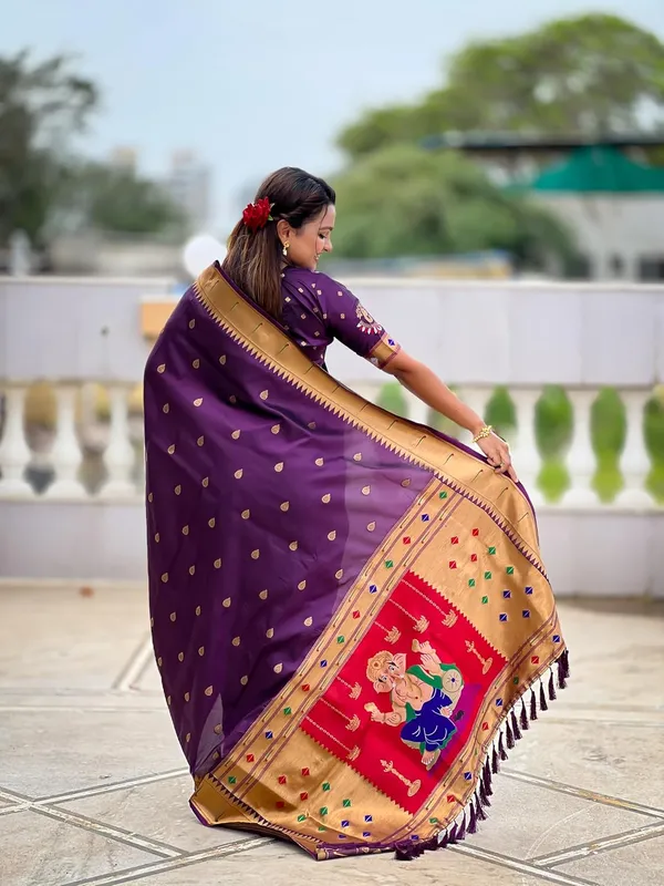 Women_Litchi_Silk_Paithani_Jacquard_Saree_With_Blouse_Piece