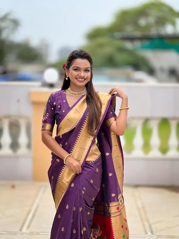 Women_Litchi_Silk_Paithani_Jacquard_Saree_With_Blouse_Piece