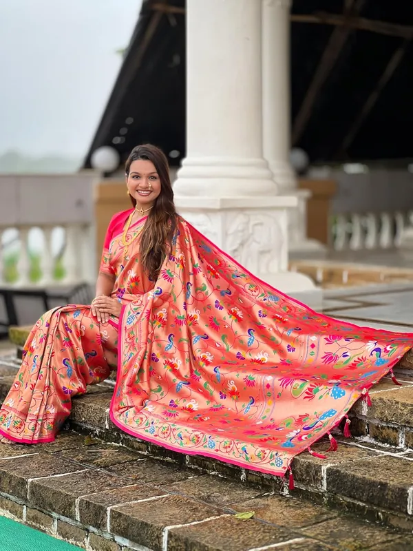Women_Litchi_Silk_Paithani_Jacquard_Saree_With_Unstitched_Blouse_Piece