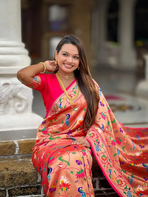 Women_Litchi_Silk_Paithani_Jacquard_Saree_With_Unstitched_Blouse_Piece
