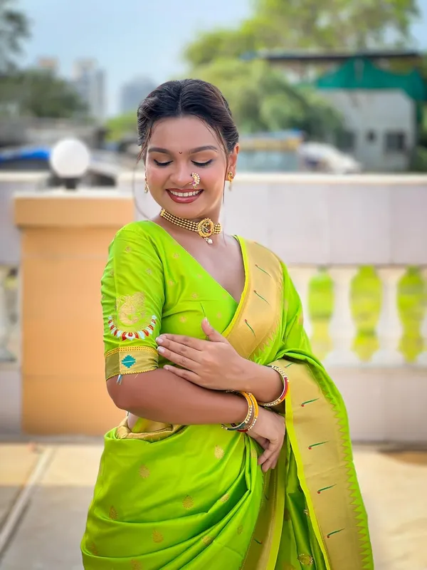 Women_Litchi_Silk_Paithani_Jacquard_Saree_With_Blouse_Piece