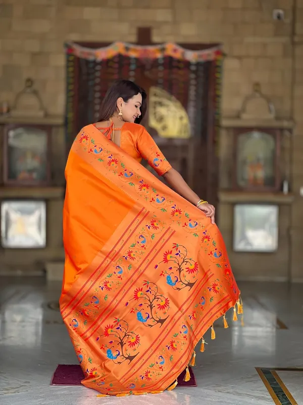 WoMensilk_Paithani_Jacquard_Saree_With_Blouse_Piece