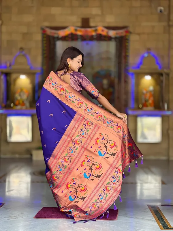 Women_Litchi_Silk_Paithani_Jacquard_Saree_With_Blouse_Piece