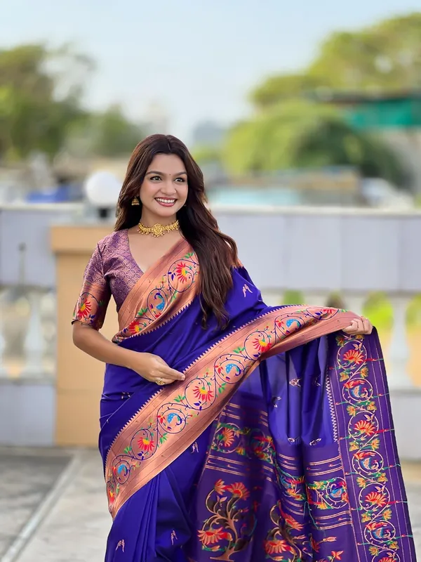 Women_Litchi_Silk_Paithani_Jacquard_Saree_With_Blouse_Piece