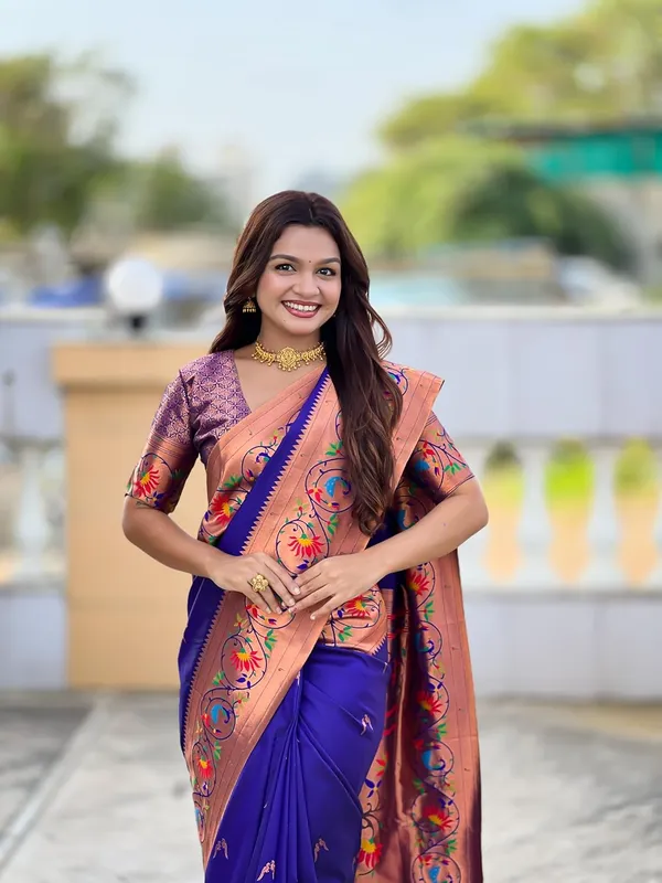 Women_Litchi_Silk_Paithani_Jacquard_Saree_With_Blouse_Piece