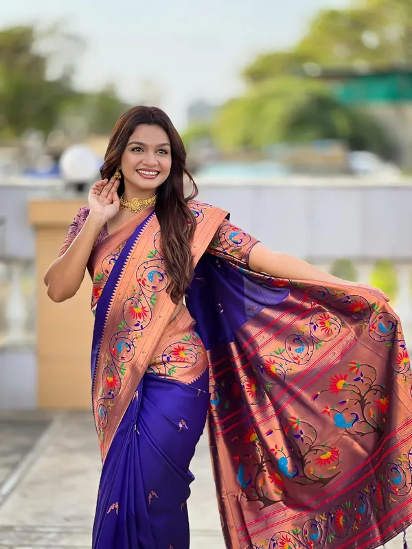Women_Litchi_Silk_Paithani_Jacquard_Saree_With_Blouse_Piece