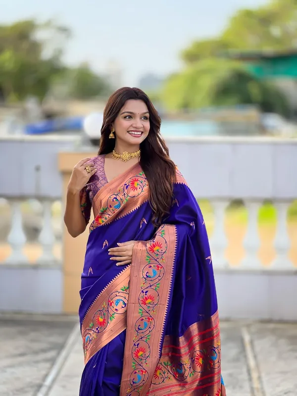 Women_Litchi_Silk_Paithani_Jacquard_Saree_With_Blouse_Piece