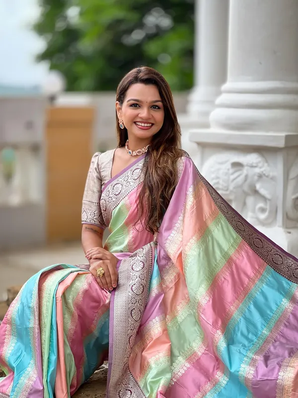 Women_Litchi_Silk_Jacquard_Saree_With_Blouse_Piece