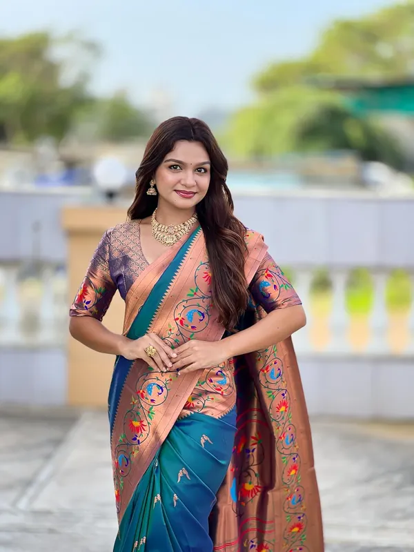 Women_Litchi_Silk_Paithani_Jacquard_Saree_With_Blouse_Piece