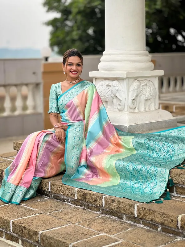 Women_Jacquard_Saree_With_Blouse_Piece