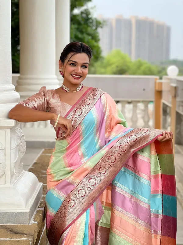 Women_Litchi_Silk_Jacquard_Saree_With_Blouse_Piece