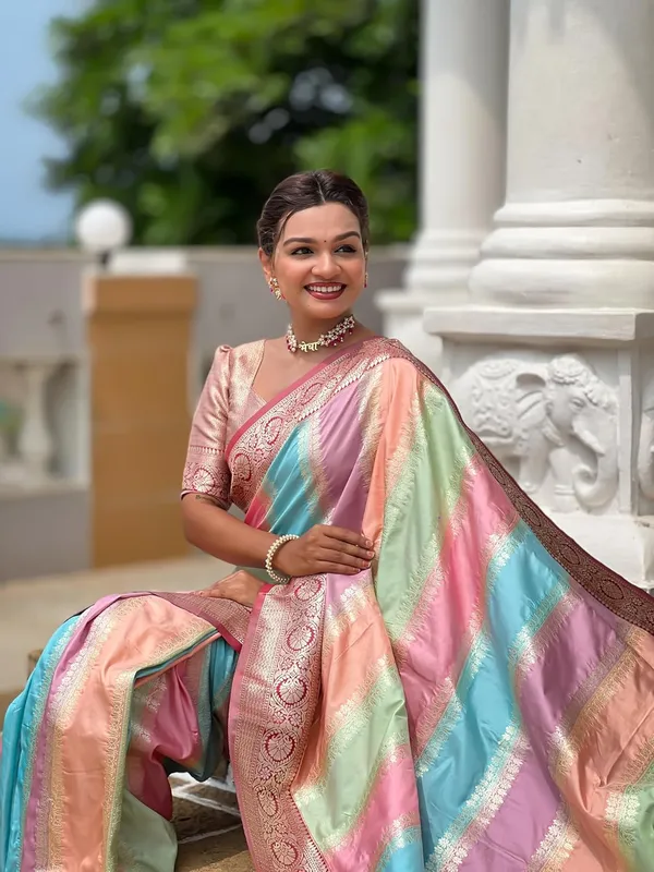 Women_Litchi_Silk_Jacquard_Saree_With_Blouse_Piece