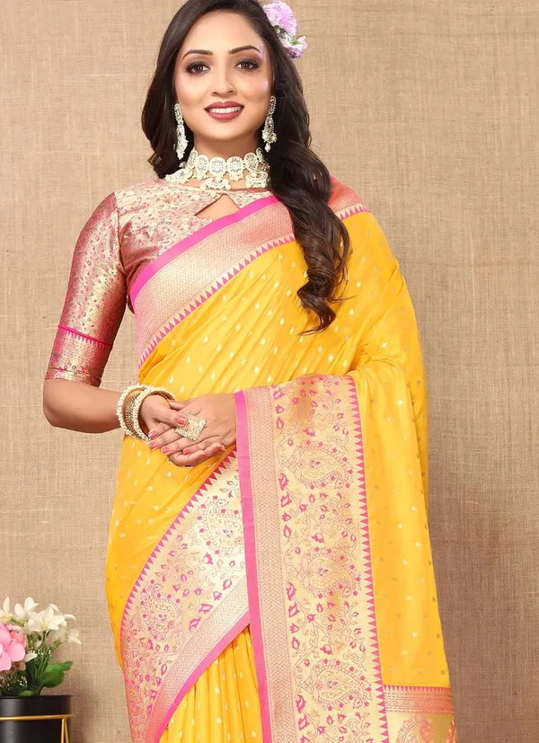 Women_Lichi_Silk_Kanjivaram_Saree_With_Unstitched_Blouse_Piece