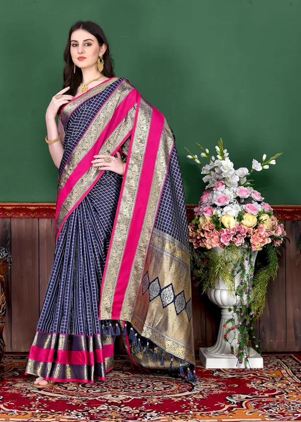Paithani_Silk_Blend_Woven_Saree_With_Unstitched_Blouse_Piece