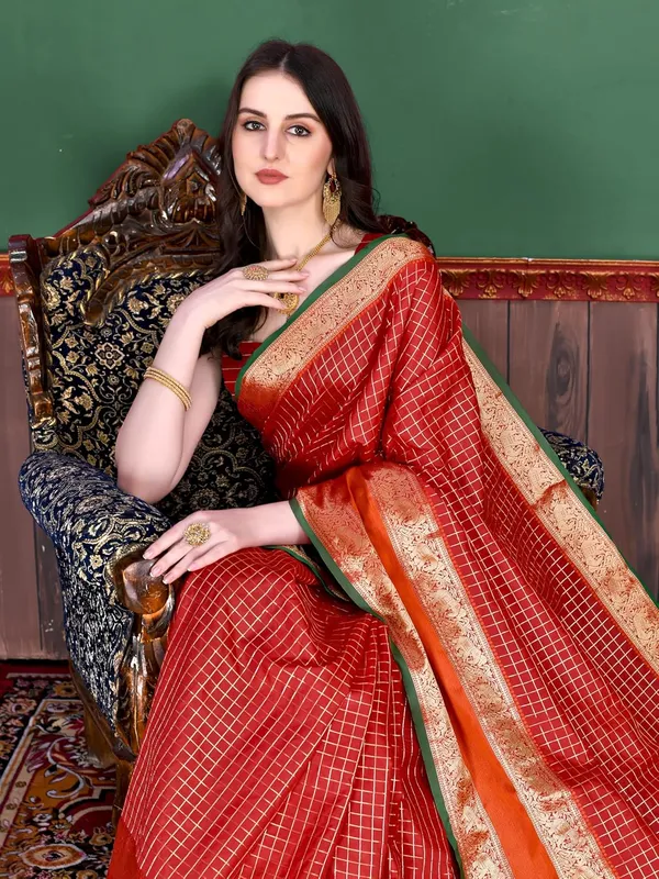 Women_Paithani_Silk_Blend_Woven_Saree_With_Unstitched_Blouse_Piece