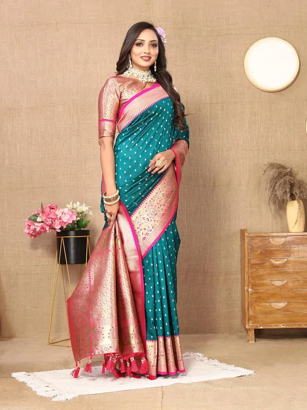 Women_Lichi_Silk_Kanjivaram_Saree_With_Unstitched_Blouse_Piece