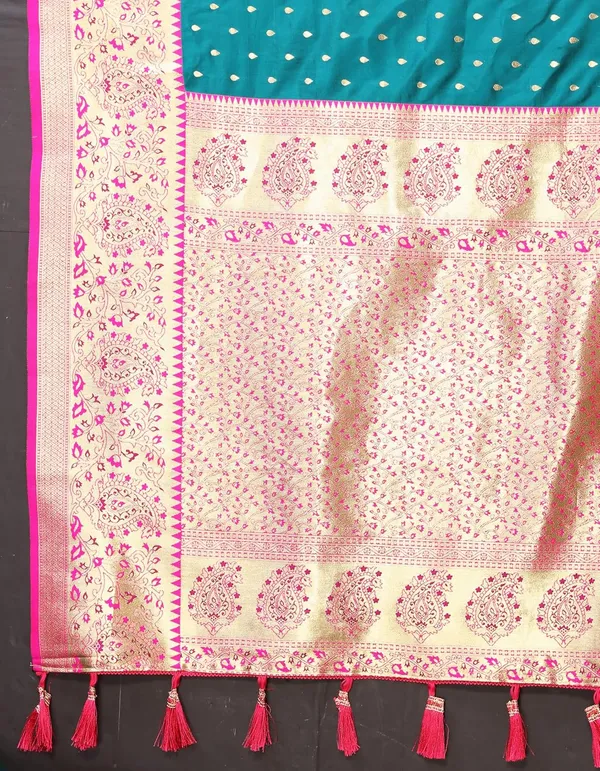 Women_Lichi_Silk_Kanjivaram_Saree_With_Unstitched_Blouse_Piece