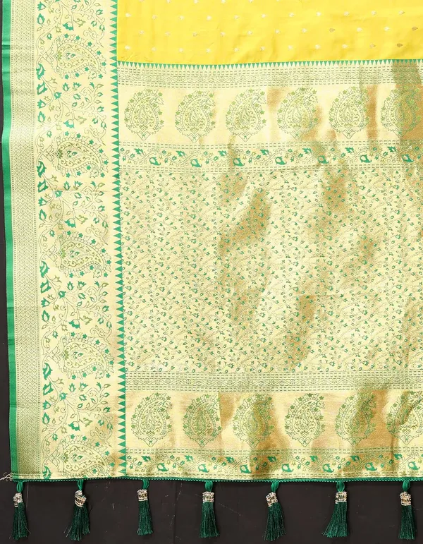 Women_Paithani_Lichi_Silk_Kanjivaram_Saree_With_Unstitched_Blouse_Piece