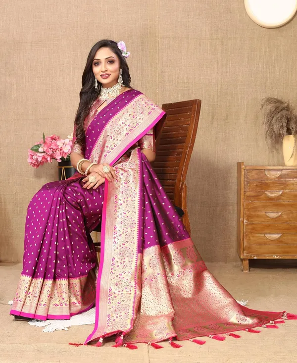 Women_Lichi_Silk_Kanjivaram_Saree_With_Unstitched_Blouse_Piece