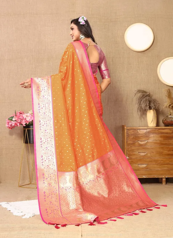 Women_Lichi_Silk_Kanjivaram_Saree_With_Blouse_Piece
