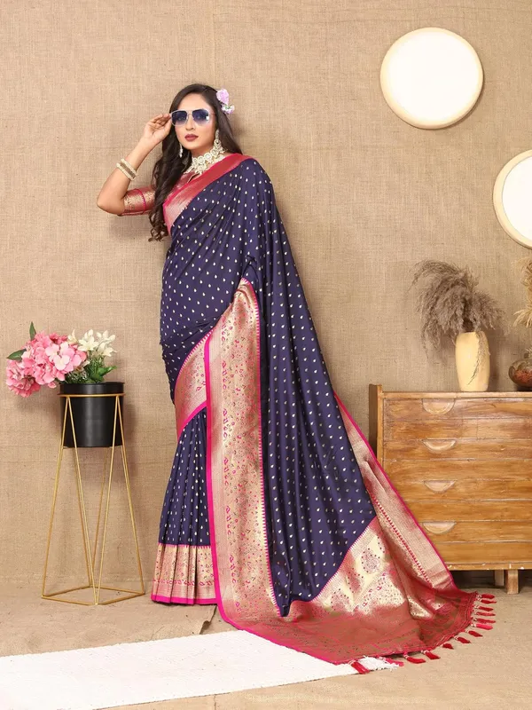 Women_Lichi_Silk_Kanjivaram_Saree_With_Unstitched_Blouse_Piece