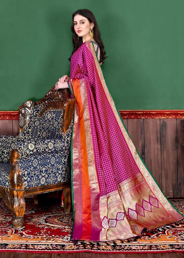 Women_Paithani_Silk_Blend_Woven_Saree_With_Unstitched_Blouse_Piece
