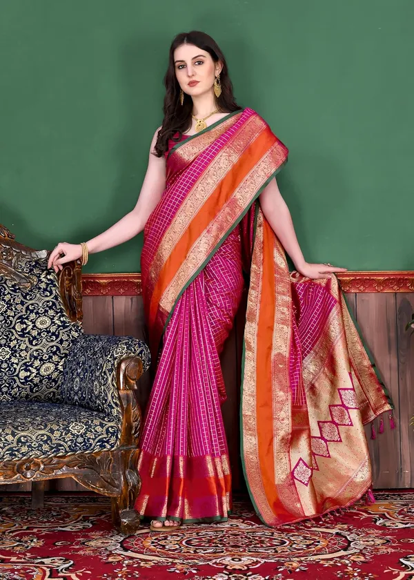 Women_Paithani_Silk_Blend_Woven_Saree_With_Unstitched_Blouse_Piece