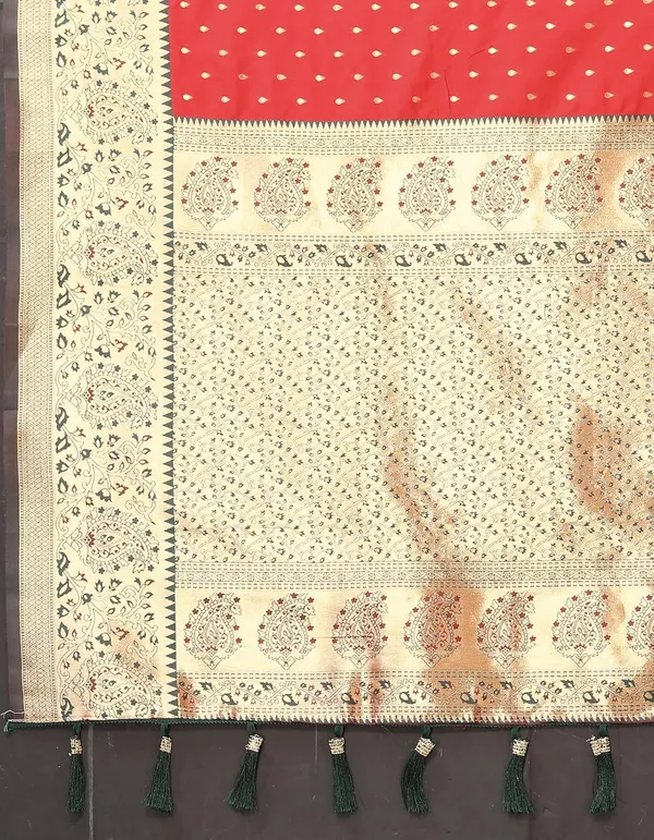 Women_Paithani_Lichi_Silk_Kanjivaram_Saree_With_Unstitched_Blouse_Piece