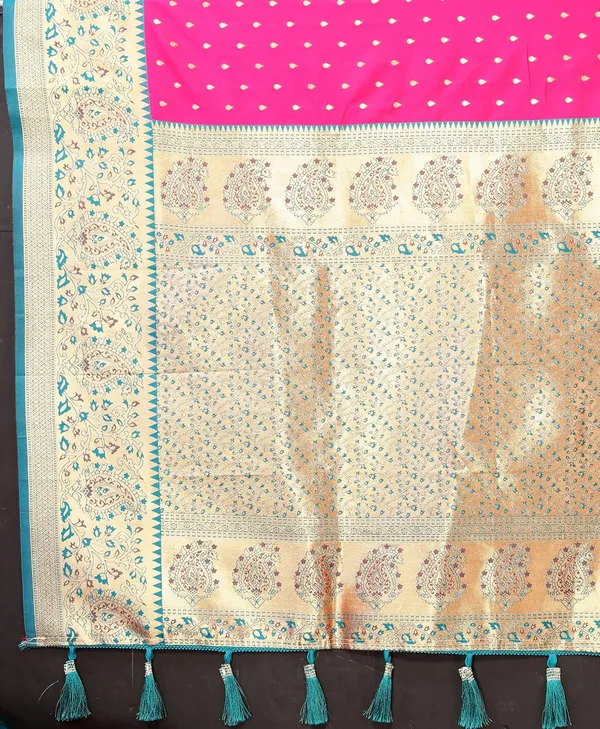 Women_Paithani_Lichi_Silk_Kanjivaram_Saree_With_Unstitched_Blouse_Piece