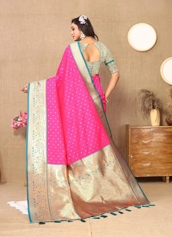 Women_Paithani_Lichi_Silk_Kanjivaram_Saree_With_Unstitched_Blouse_Piece