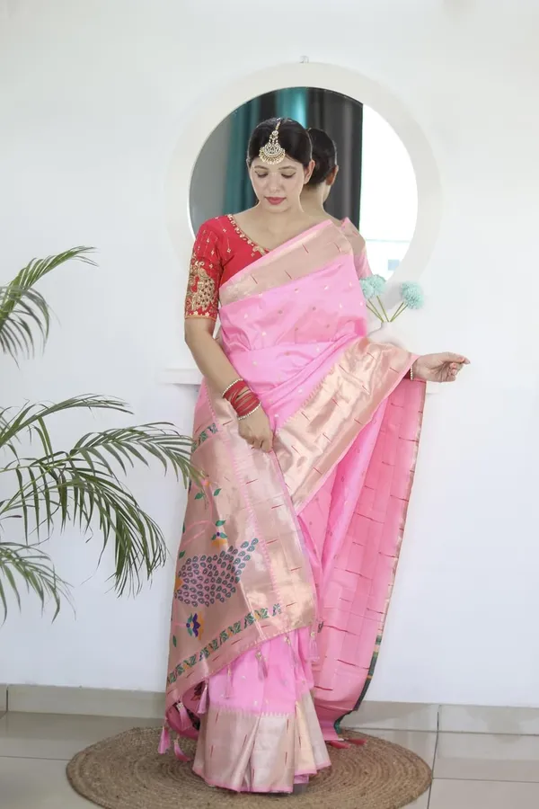 Women_Lichi_Silk_Kanjivaram_Saree_With_Blouse_Piece