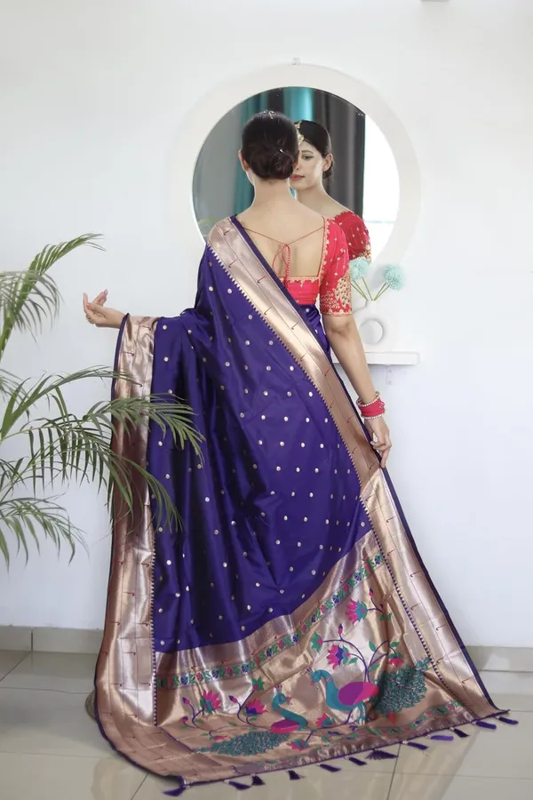 Women_Lichi_Silk_Kanjivaram_Saree_With_Blouse_Piece