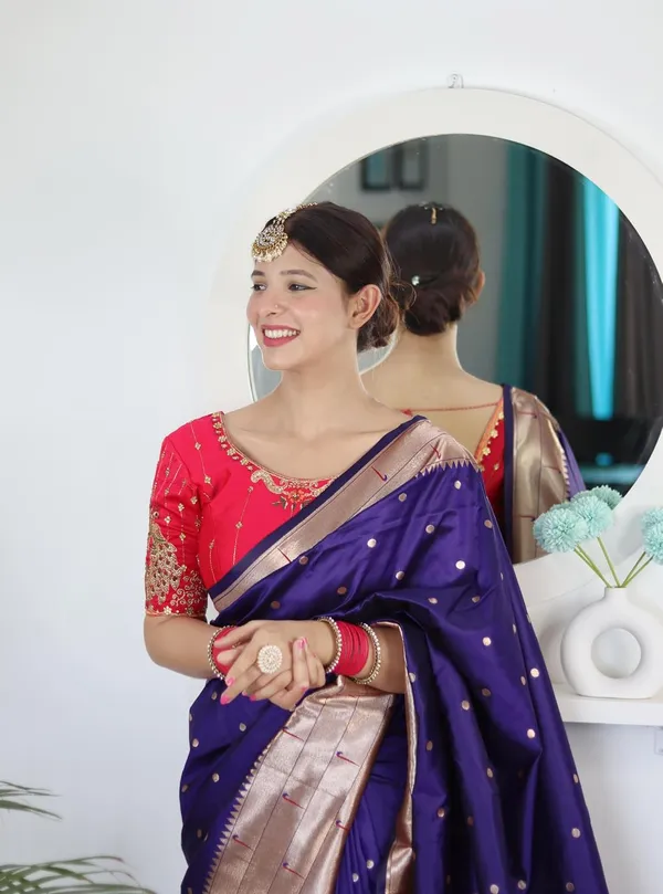 Women_Lichi_Silk_Kanjivaram_Saree_With_Blouse_Piece