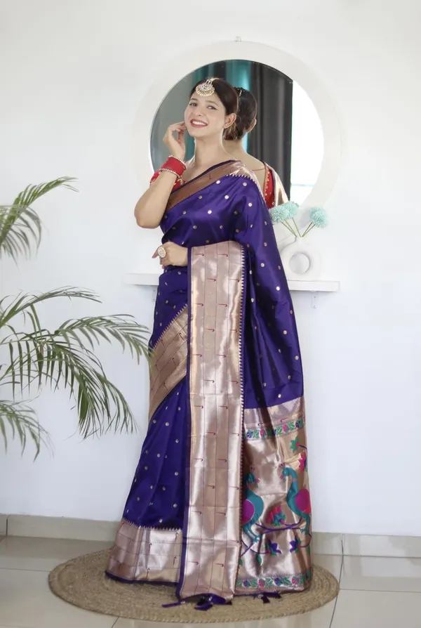 Women_Lichi_Silk_Kanjivaram_Saree_With_Blouse_Piece