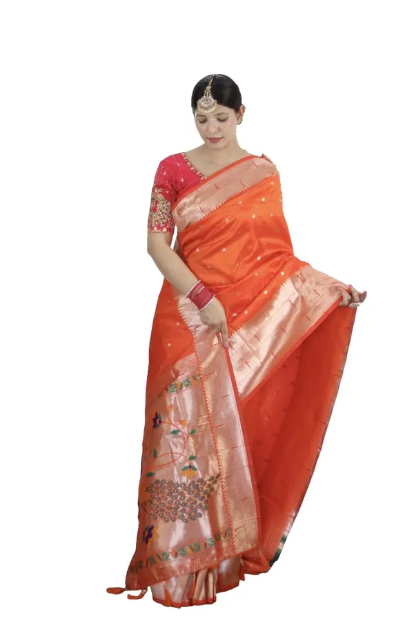 Women_Lichi_Silk_Kanjivaram_Saree_With_Blouse_Piece