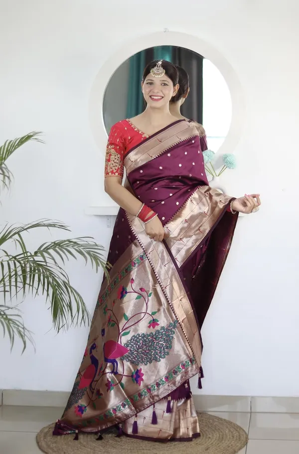 Women_Lichi_Silk_Kanjivaram_Saree_With_Blouse_Piece