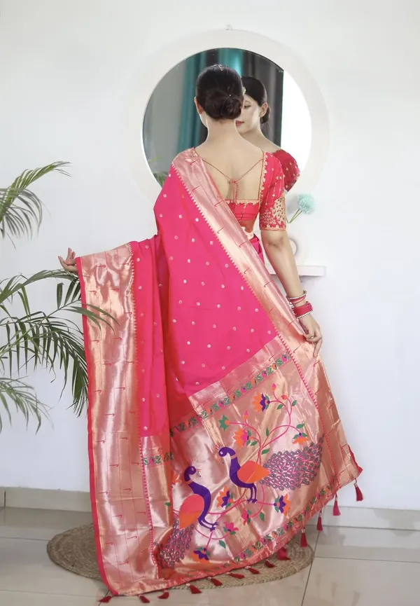 Women_Paithani_Lichi_Silk_Kanjivaram_Saree_With_Blouse_Piece