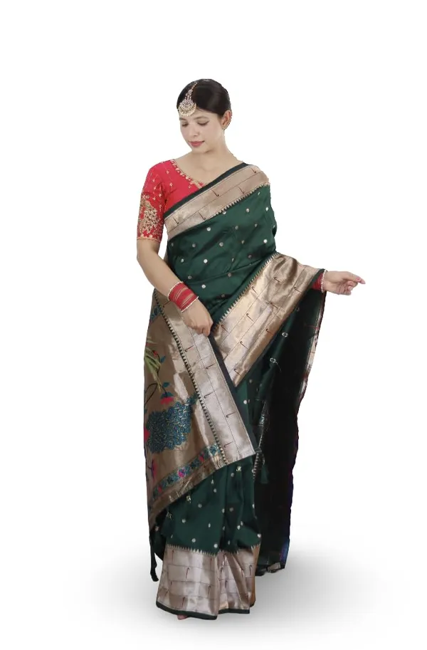 Women_Paithani_Lichi_Silk_Kanjivaram_Saree_With_Unstitched_Blouse_Piece