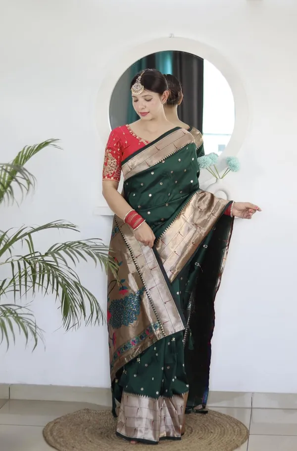Women_Paithani_Lichi_Silk_Kanjivaram_Saree_With_Unstitched_Blouse_Piece