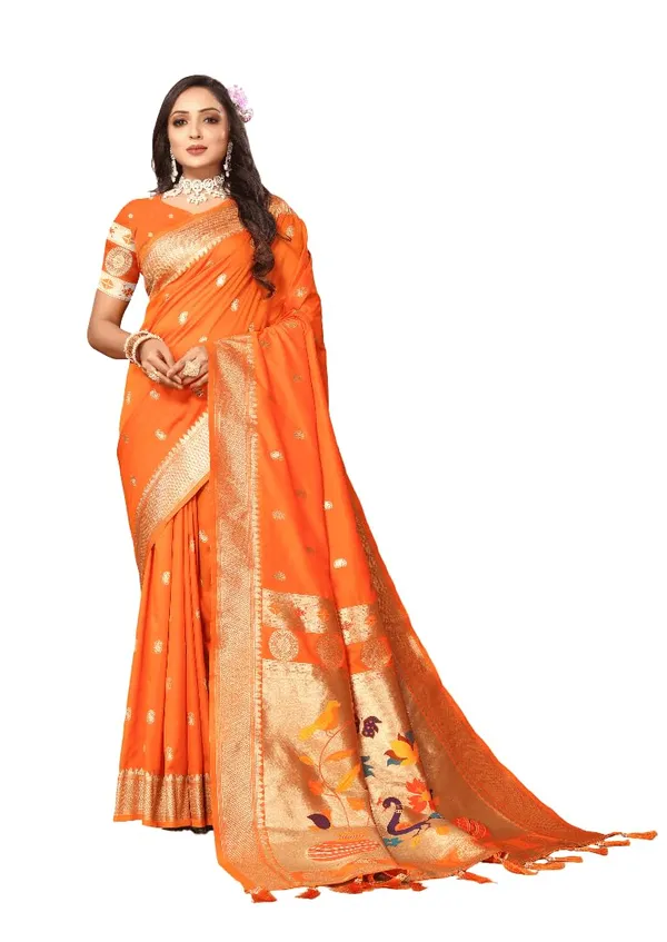 Women_Lichi_Silk_Kanjivaram_Saree_With_Blouse_Piece