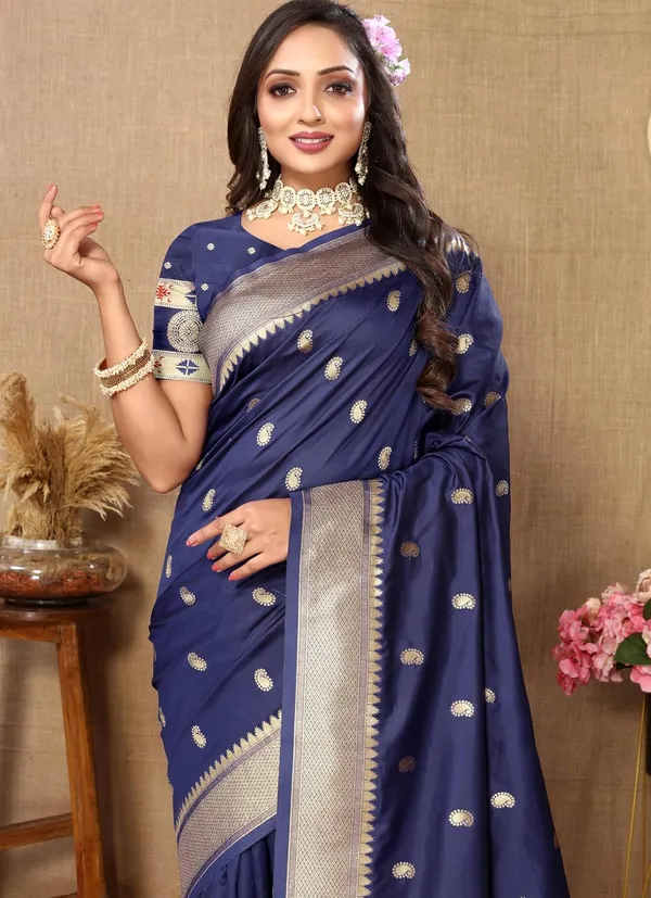 Women_Lichi_Silk_Kanjivaram_Saree_With_Unstitched_Blouse_Piece