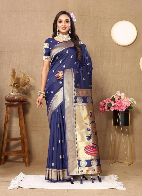 Women_Lichi_Silk_Kanjivaram_Saree_With_Unstitched_Blouse_Piece