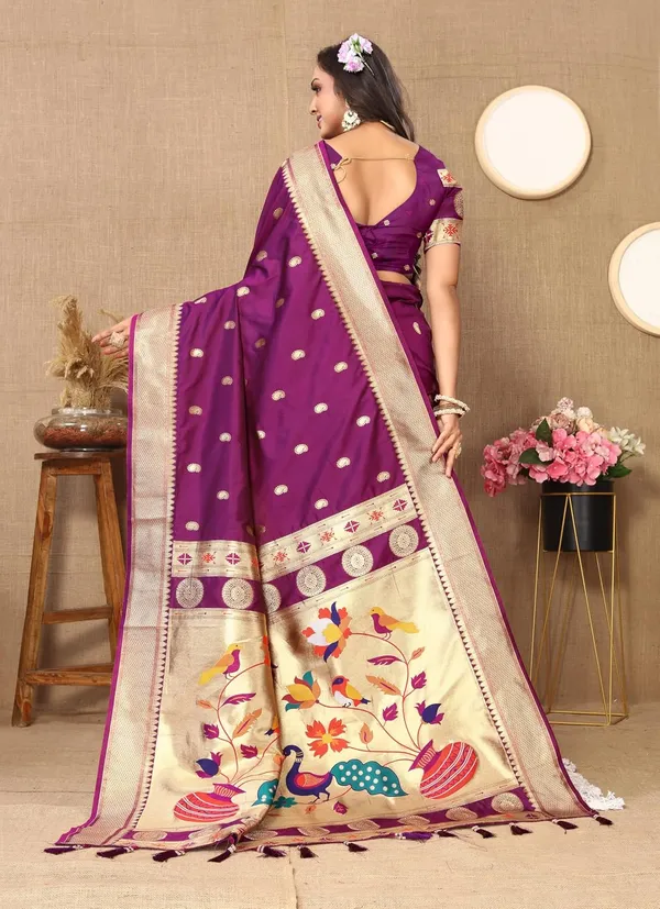 Women_Paithani_Lichi_Silk_Kanjivaram_Saree_With_Unstitched_Blouse_Piece