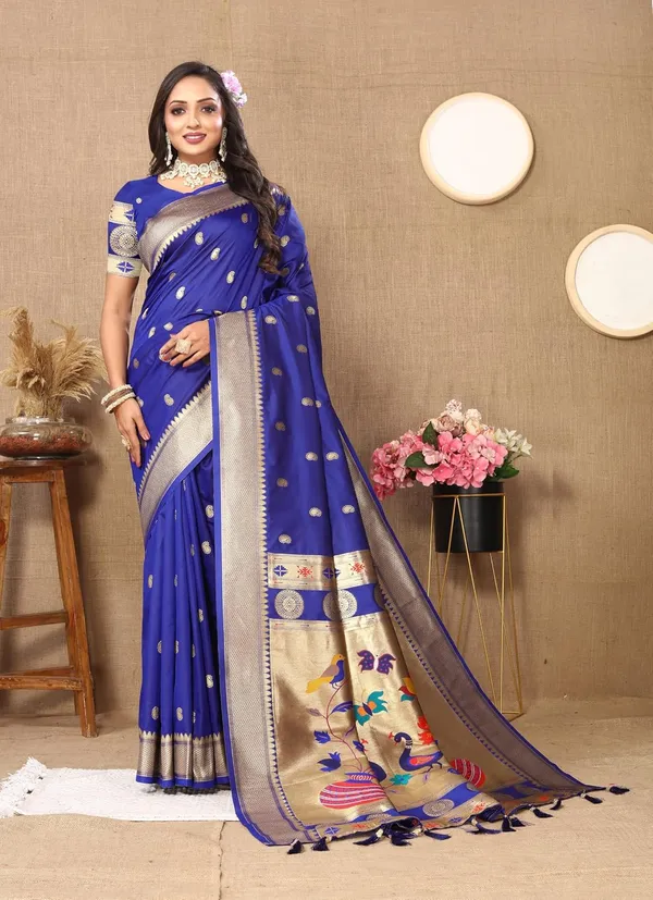 Women_Lichi_Silk_Kanjivaram_Saree_With_Blouse_Piece