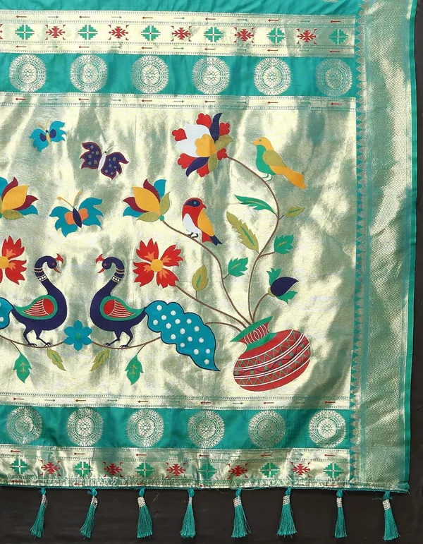 Women_Paithani_Lichi_Silk_Kanjivaram_Saree_With_Blouse_Piece