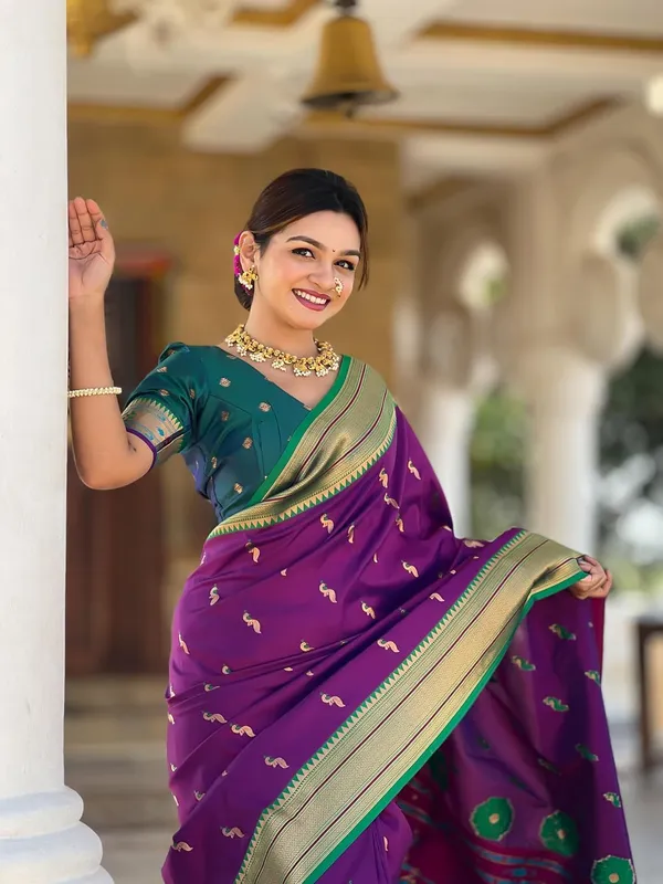 Women_Lichi_Silk_Kanjivaram_Saree_With_Blouse_Piece